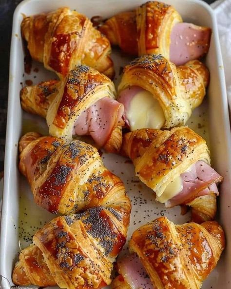 Croissant Breakfast Sandwiches, Ham And Cheese Croissants, Croissant Breakfast Sandwich, Spice Pancakes, Weekend Brunch Recipes, Brunch Bake, Lemon Pancakes, Ham And Cheese Croissant, Pumpkin Spice Pancakes