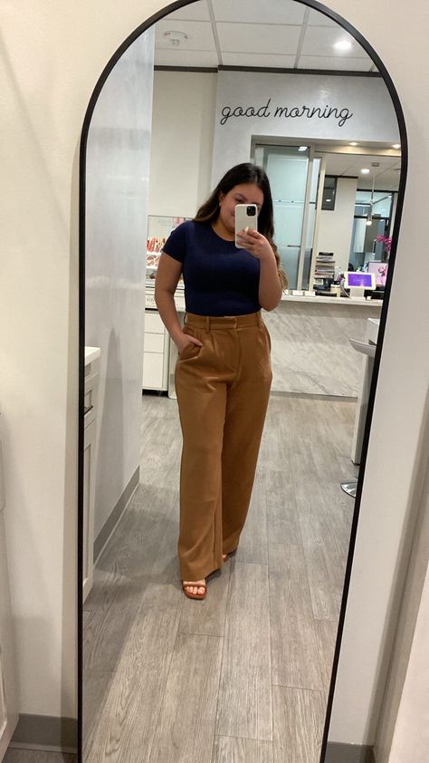 Women taking a selfie wearing a navy blue body suit with tailored wide leg brown pants. Brown Pants Blue Top, Wide Leg Brown Pants Outfit, Brown Slacks Outfit Women, Brown Dress Pants Outfit, Brown Wide Leg Pants Outfit, Wide Leg Pants Outfit Summer, Abercrombie Pants, Tailored Pants Outfit, Bodysuit Aritzia