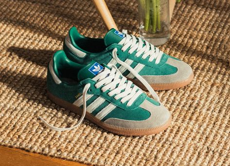 Adidas Samba Green, Green Sambas, Adidas Gazelle Green, Kendall Jenner Outfits Casual, Adidas Low, Green Adidas, Adidas Samba Og, Shoe Wishlist, Green Fits