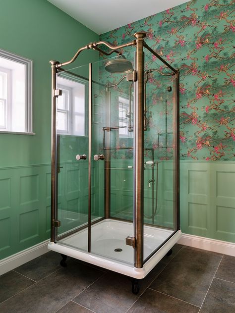 A luxury standalone shower based on an original 1900s Edwardian cast iron shower bath. The Sentinel is a masterpiece of tubular style and minimal glass – and as a complete freestanding entity, offers endless design solutions. English Countryside Home, Edwardian Bathroom, Georgian Manor House, Portable Outdoor Shower, Georgian Manor, Hall House, Art Deco Bedroom, Rustic Bathroom Designs, Dream Bath