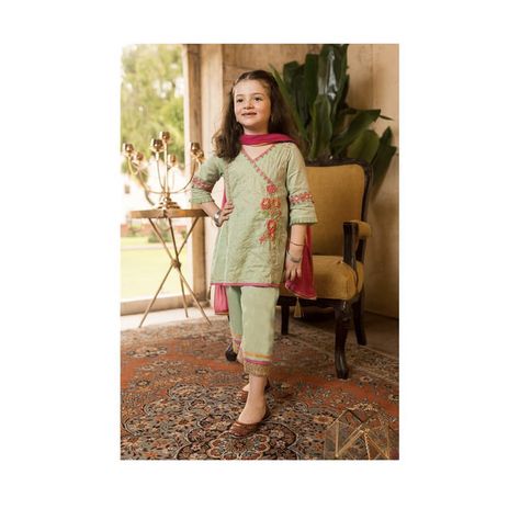 Kids Kurti Girls Design, Modern Party Wear, Pakistani Kids Dresses, Kids Indian Wear, Frock Designs, Kids Ethnic Wear, Kids Dress Collection, Girls Clothes Patterns