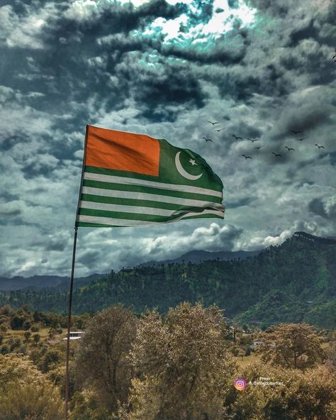 Nature, kashmiri flag, azad kashmir, aesthetic Azad Kashmir Aesthetic, Flag Dp, Kashmir Aesthetic, Best Army, Pakistan Flag, Azad Kashmir, Autumn Instagram, Today Images, Butterfly Art Painting