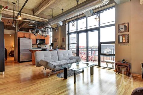 Top Hard Loft Buildings In Ottawa Warehouse Loft, Real Estate Buyers, Loft Interiors, Loft Living, Tiny House Decor, Loft Apartment, Paint Colors For Living Room, Interior Photography, Living Room Colors