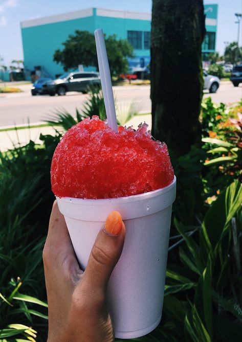 Picture Ideas Beach, Summer Picture Ideas, Peanut Butter Jelly Time, Sno Cones, Pink Tumblr Aesthetic, Lobster Recipes, Summer Jobs, Peanut Butter Jelly, Snow Cones