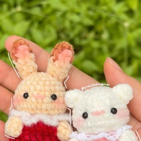 ღ on Instagram: "[ sylvanian baby 🐰🐱]
my own collectibles 😌. this is my newest upcoming pattern! i just need to be done with their 👻 outfit as well and write it all down 😮‍💨. might look more alike to the actual sylvanian if i didnt add blush but im a blush addict i cant control myself😚. anyways, do look forward to the tester call and pattern release💗

pattern: @crochetingbirds (me)
yarn: 2mm velvet yarn @memo.arthouse" Sylvanian Families Crochet Patterns Free, Crochet Sylvanian Family, Cant Control Myself, Paper Doll Printable Templates, Easy Crochet Animals, Velvet Yarn, Crochet Octopus, Rabbit Baby, Fun Crochet Projects