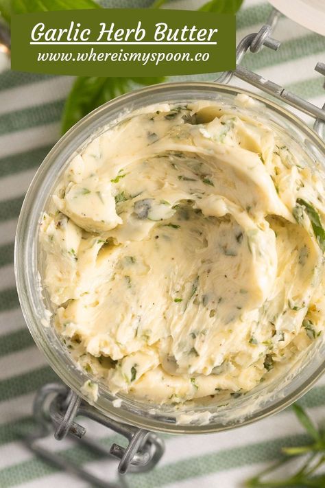 Taste the best garlic herb butter! Made with garlic and fragrant herbs, it adds amazing flavor to any dish. Spread on bread, melt on steak, or toss with hot veggies. #whereismyspoon #garlicherbbutter #herbgarlicbutter #garlicbutter #herbbutter #compoundbutter #homemadecompoundbutter #garlicspread #buttersauce Butter Mixes, Herb Butters, Lemon Herb Butter, Brine Turkey, Roasted Leeks, Butter Spreads, Bread Dinner, Herb Butter Recipe, Slushie Recipe