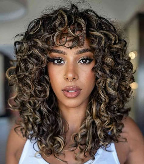 Hair Curly Balayage Hair, Curly Hair Color Ideas, Curly Hair Color, Curly Highlights, Curly Shag Haircut, Dark Curly Hair, Highlights Curly Hair, Brown Curly Hair, Curly Hair Photos