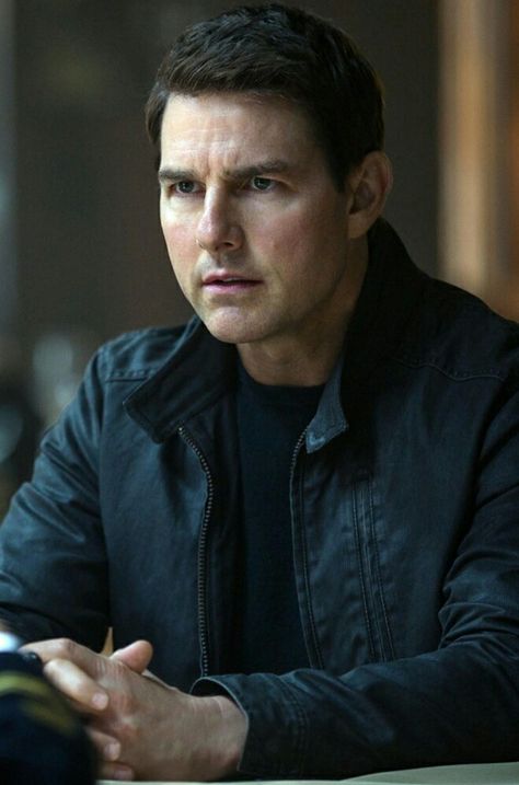 Jack Reacher Tom Cruise, Jack Reacher Aesthetic, Tom Cruise Aesthetic, Jack Reacher Movie, Tom Cruise Style, Kate Richards, Gaming Supplies, Tom Cruise Mission Impossible, Cruise Style