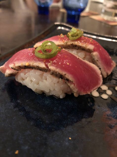 [Homemade] Seared Tuna Nigiri with a brush of ponzu & sprinkle of togarashi Tuna Nigiri, Tuna Sushi, Seared Tuna, Best Dinner, Cool Kid, Recipes For Dinner, Best Dinner Recipes, Easy Salads, Food Illustrations