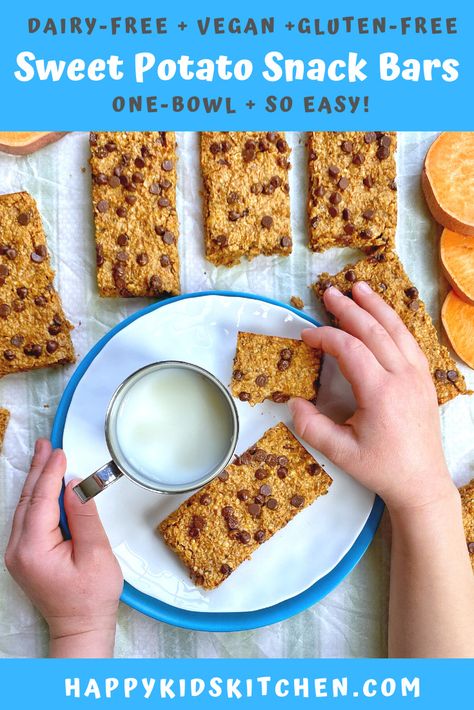 Sweet Potato Granola Bars, Quinoa Kids Recipes, Toddler Granola Bars Healthy, Healthy Snack Bars For Kids, Healthy Granola Bars For Kids, Homemade Bars For Kids, Toddler Snack Bars, Sweet Potato Recipes For Kids, Healthy Bars For Kids