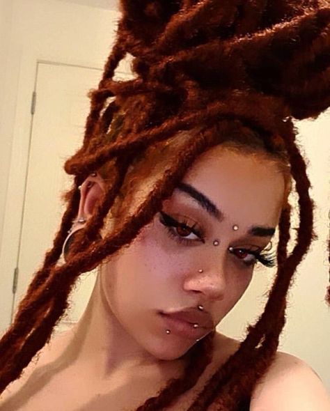 Cute Facial Piercings, Snakebite Piercing, Face Piercings, Alternative Makeup, Facial Piercings, Cute Piercings, Wrong Person, Love Hair, Black Girls Hairstyles