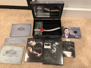 Twilight collectors box set DVD plus extras Box Sets, Dvd Box, Film Posters, Box Set, Christmas List, Dvd, Lunch Box, Film, Christmas