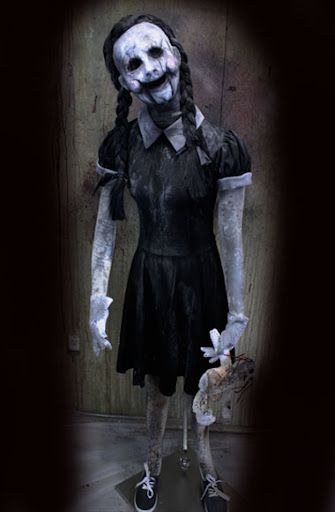 Haunted House Makeup, Life Size Doll, Paranormal Pictures, Scary Photos, Creepy Toys, Doll Props, Creepy Houses, Haunted House Props, Creepy Photos