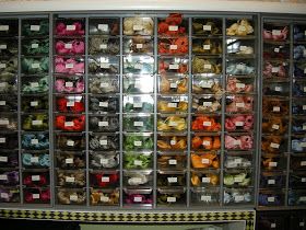 Floss Organization Ideas, Cross Stitch Organization, Thread Storage Ideas, Floss Organization, Sewing Studio Space, Cross Stitch Storage, Embroidery Floss Storage, Floss Storage, Crafting Room