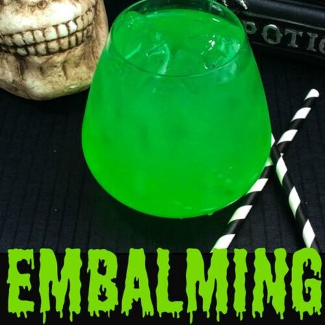 Embalming Fluid Cocktail - I Heart Recipes Halloween Drinks Alcohol Cocktails, Sour Apple Pucker, Cocktail Recipes For A Crowd, Cocktails Vodka, Menu Halloween, Embalming Fluid, Apple Pucker, I Heart Recipes, Halloween Drinks Alcohol