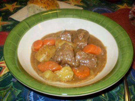 This is just what its name implies...the absolute best beef stew ever. It is wonderful in the colder weather and really warms you up. I got the basic recipe from an old Amish cookbook and tweeked it a bit. My family loves it with home baked bread, so I always make Amish White Bread, recipe #26526 to go along with it. Best Beef Stew Ever, Mennonite Recipes, Hearty Beef Stew, Irish Stew, Lima Beans, Amish Recipes, Dutch Recipes, Beef Stew Recipe, Stew Recipe