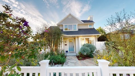 Matterport 3D Showcase. Small House Matterport, Matterport Hamptons, Matterport Hawaii, Matterport Small House, California Matterport, Matterport California, Matterport 3d House Tour, Matterport House, Cottagecore House