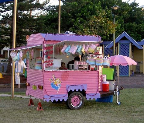 Cotton Candy Trailer, Cotton Candy Stand, Cotton Candy Business, Candy Truck, Cotton Candy Ideas, Candy Booth, Candy Business, Coffee Food Truck, Candy Stand