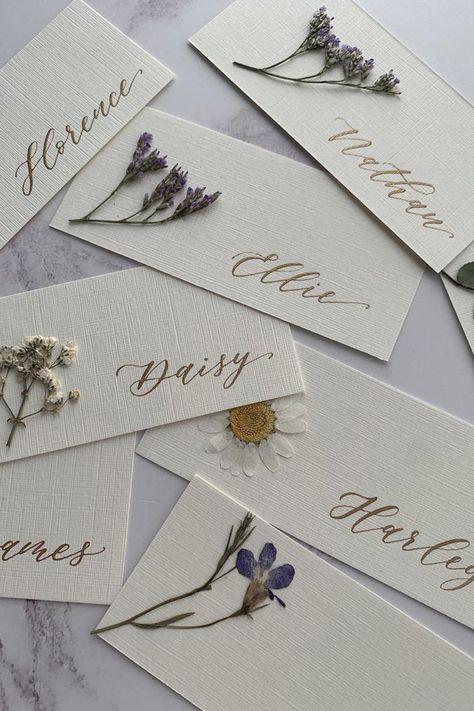 Pressed Flower Wedding Invitations, Pressed Flower Wedding, Flower Place Cards, Flower Place, Flower Places, Wedding Name Cards, Wedding Name, Wildflower Wedding, Wedding Mood