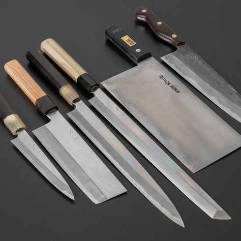 Sushi Knife, Cooking Knife Set, Forging Knives, Cooking Knife, Damascus Kitchen Knives, Cutlery Design, Industrial Style Kitchen, Japanese Kitchen Knives, Modern Kitchen Interiors