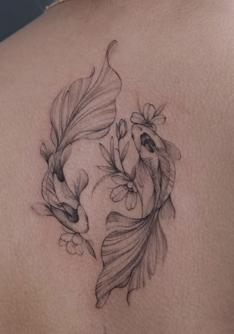 Pisces And Flower Tattoo, Feminine Koi Tattoo, Unique Pisces Tattoos, Goldfish Tattoo, Contemporary Tattoo, Pisces Tattoo Designs, Koi Tattoo Design, Pisces Tattoos, Koi Tattoo