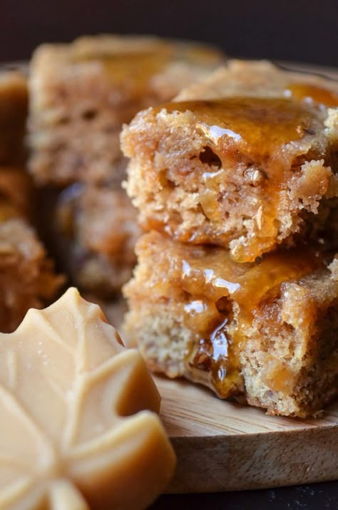 Quick Recipe: Maple Pecan Blondies with Maple Butter Glaze — Recipes from The Kitchn Maple Pecan Blondies, Maple Butter Glaze, Pecan Blondies Recipe, Pecan Blondies, Butter Glaze, Maple Butter, Blondies Recipe, Cookies Brownies, Sweet Caroline