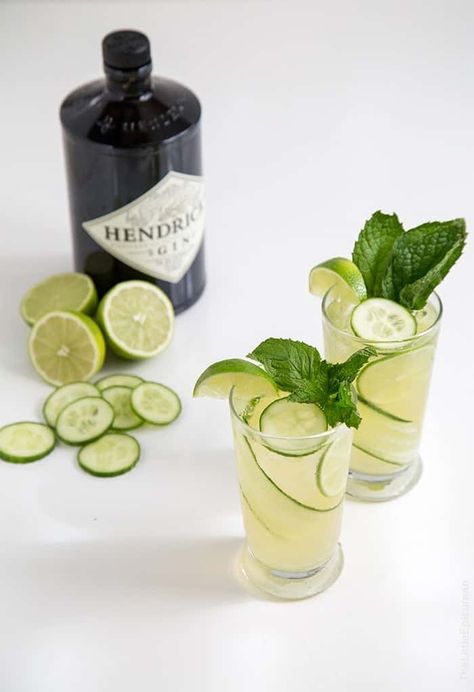 Sparkling Cucumber Mint Gin-The Little Epicurean Fig Wine, Gin Recipe, Mint Syrup, Cucumber Cocktail, Sliced Cucumber, Prosecco Cocktails, Bite Size Appetizers, Banana Milkshake, Syrup Recipe