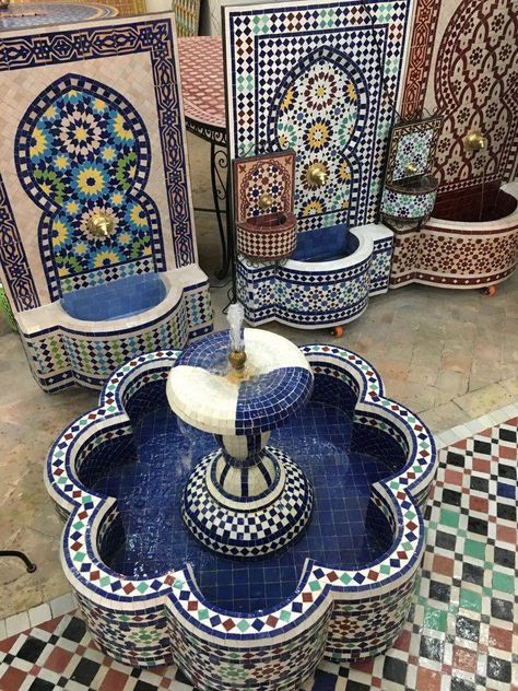 Black Bathroom Lighting, Wallpaper Half Bath, Floral Bathroom Wallpaper, Half Bath Wallpaper, Moroccan Fountain, Black Bathroom Light Fixtures, Spanish Courtyard, Black Bathroom Light, Deco Journal