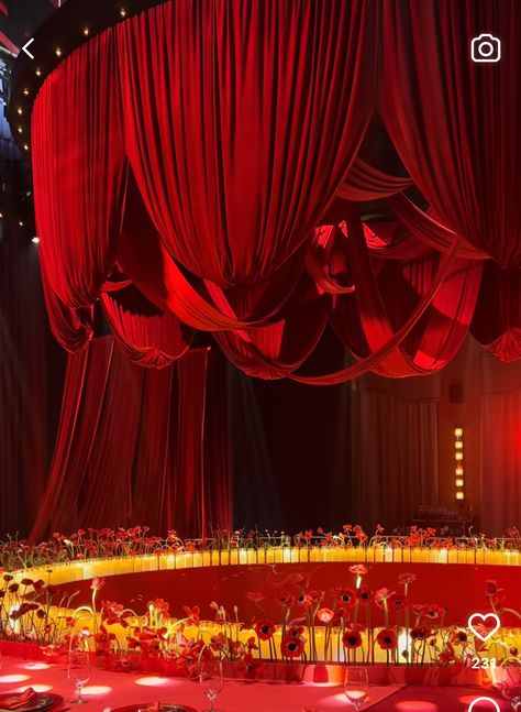 Moulin Rouge Stage, Fabric Draping Wedding, Dnd Room, Red Velvet Interior, Egyptian Wedding, Red Carpet Wedding, Draping Wedding, Circus Aesthetic, Interiors Dream