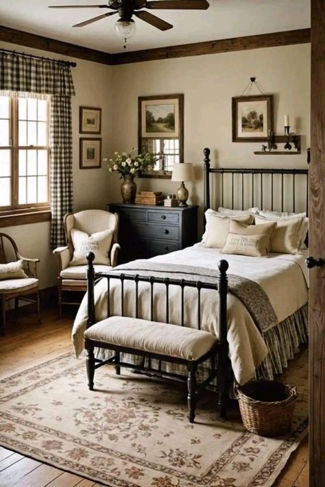 French Provisional Bedroom, Master Bedrooms French Country, Vintage Charm Home Decor, Guest Bedroom Modern Farmhouse, Country Chic Home Decor, Rustic Cottage Decor Ideas, Old Country Bedroom, Old Country House Interior, Rustic Farmhouse Decor Bedroom