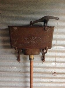 antique cistern Antique Bathroom Ideas, Plumbing Humor, Old Toilet, Vintage Toilet, Home Bar Rooms, Toilet Cistern, Vintage Bathrooms, Bar Room, Antique Cast Iron