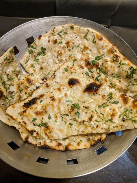 Garlic naan, Sky route lounge, Dwarka, Delhi Chicken Kadai, Chicken Kadai Recipe, Garlic Naan, Naan, Cheese Pizza, Family Crest, Taste Buds, Garlic, Pizza