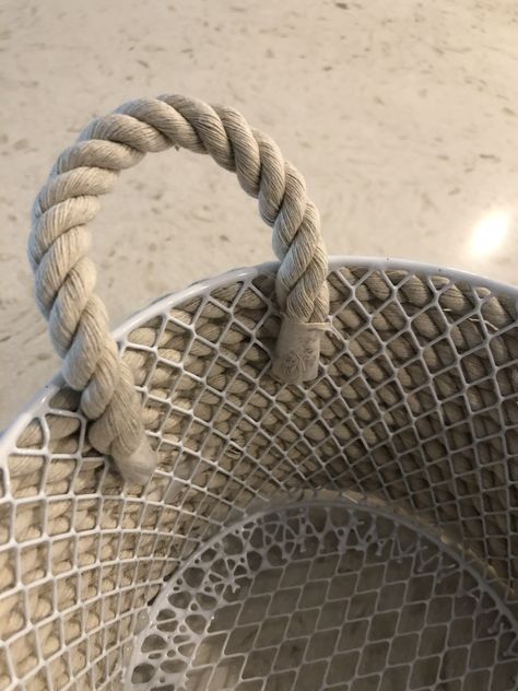 DIY Dollar Tree Rope Basket - the House house % Dollar Tree Wire Basket Ideas, Dollar Tree Baskets, Tree Rope, Diy Rope Basket, Mini Chalkboards, Rope Baskets, Basket Decor, Basket Crafts, Rope Crafts Diy