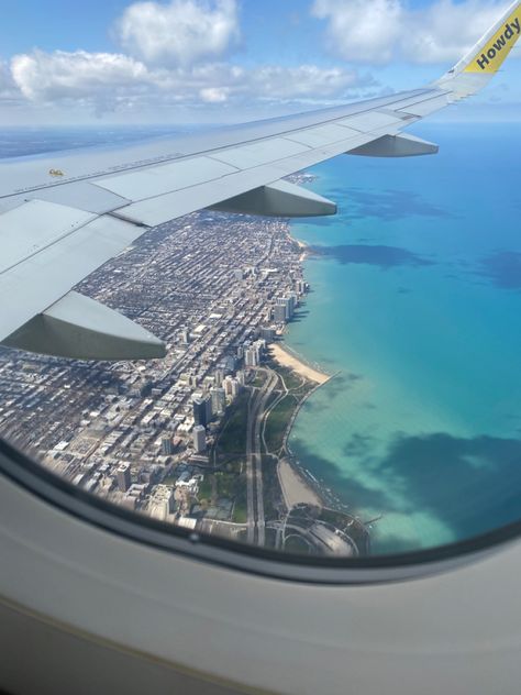 Aesthetic Travel Plane, Travel Aesthetic Florida, Clear Water Florida, Plane Over Ocean, Miami Plane View, Miami Airport, University Of Tampa, Plane Window, Clear Beaches