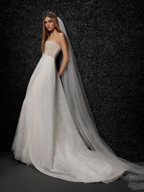 Vera Wang Wedding Dresses, Wedding Dresses Spring, Vera Wang Wedding Dress, Vera Wang Bridal, Strapless Wedding Dress Mermaid, Vera Wang Wedding, Custom Wedding Gown, Wedding Dresses Vera Wang, Preowned Wedding Dresses