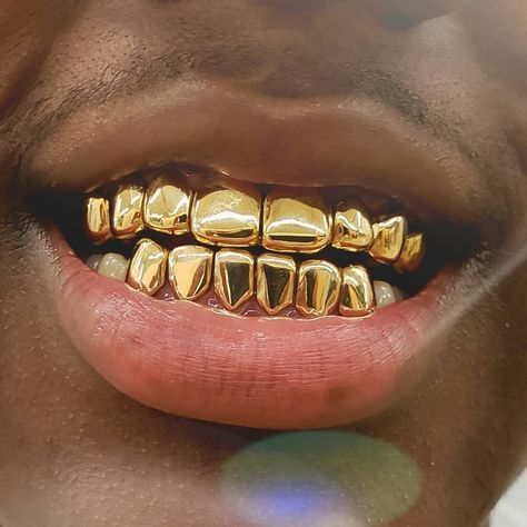 Mouth Grills, Grillz Teeth, Gold Grill, Diamond Teeth, Teeth Art, Gold Grillz, Grills Teeth, Bling Fashion, Tooth Gem