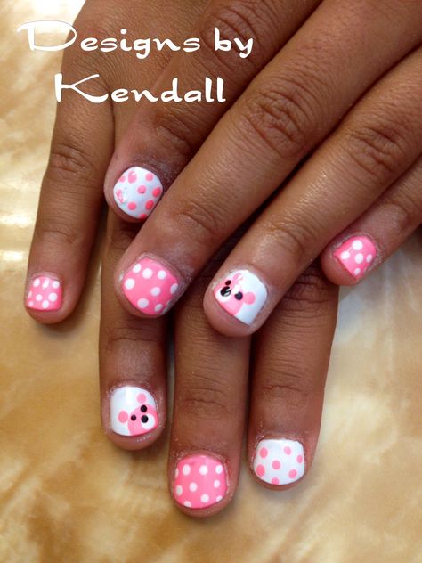 Kid nail designs. Baby bears nail art. Easy Kids Nails, Toddler Nails, Kids Nail Art Designs, Kids Nails, Kids Nail Designs, Girls Nail Designs, Nail Art For Kids, Bears Nails, Girl Nails