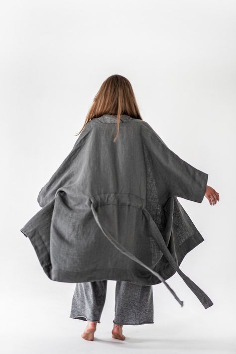 ATUKO - Etsy Lithuania Kimono Linen, Minimalist Jacket, 2024 Clothes, Muslimah Style, Linen Kimono, Mode Kimono, Womens Jackets, Grey Outfit, Linen Jacket