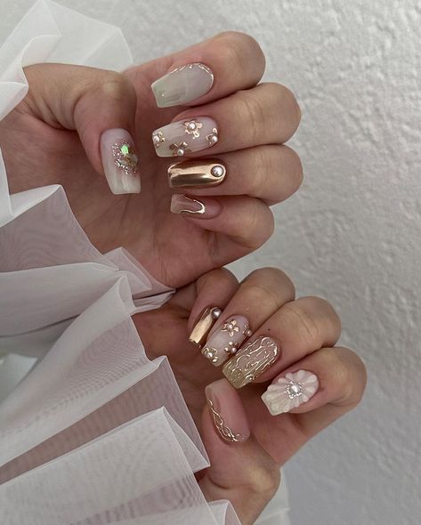 45 Fun and Cute Nails to Inspire You Korean Nails Aesthetic, Blush Nails Korean, Nails Red Orange, Summer Nails Red, Clear Glitter Nails, Nails Korean, Beauty Hacks Nails, Art Deco Nails, Beauty Nails Design