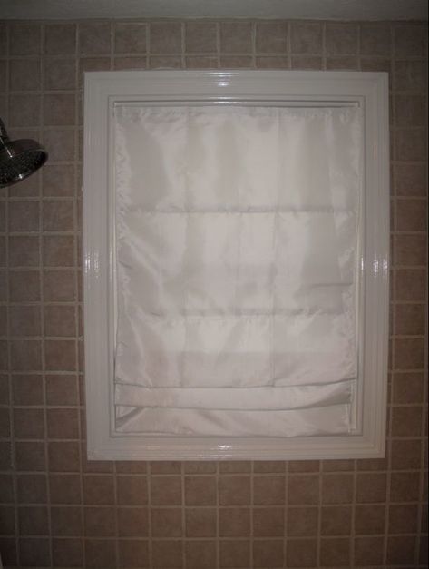 Do you need privacy for your bathroom windows? We found the best solutions for every budget - bathroom window curtains, creative DIY solutions, and more!    #["Roundup", "bathroom", "window", "privacy", "curtain", "shade", "blinds", "decor", "How-To", "DIY", "Curbly-Original", "accessories"] Bathroom Windows In Shower, Bathroom Window Privacy, Bathroom Window Coverings, Shower Privacy, Shower Window, Bathroom Window Curtains, Bathroom Window Treatments, Window In Shower, Curtains Ideas