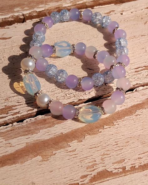 Serenity Frost Bracelets ❄️ Can you send us the pictures you have takenA blend of cool blues and soft pastels, these Serenity Frost bracelets embody calm and elegance, perfect for adding a touch of tranquility to any outfit🩷🤍💙🩵 • DM TO PLACE IN YOUR ORDERS💟 If viewing follows:@marbles_treasuree for more styles & accessories!🌸beaded bracelets, necklaces,rings, and anklets.🫶🫶 IG:@marbles_treasuree📸 Bracelets Diy, Beaded Bracelets Diy, Soft Pastel, Diy Bracelets, Ring Necklace, Anklets, Beaded Bracelets, Fashion Accessories, Necklaces