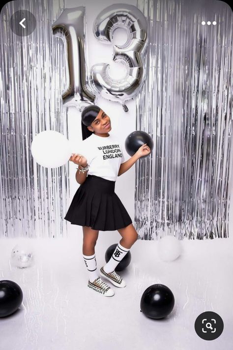 13th Birthday Photoshoot, Birthday Photoshoot Outfit Ideas, 13 Birthday Picture Ideas, 13th Birthday Party Ideas For Girls, Mommy Daughter Photoshoot, Birthday Outfit For Teens, Birthday Photoshoot Ideas, Photoshoot Outfit Ideas, 16th Birthday Outfit