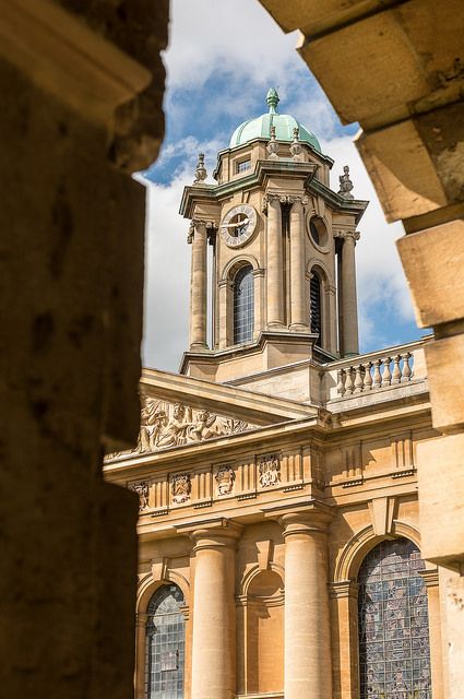 Queens College Oxford, Oxford Motivation, Oxford Buildings, Oxford Architecture, Oxford Aesthetic, Breathtaking Architecture, Queens College, Grand Architecture, Caitlyn Kiramman