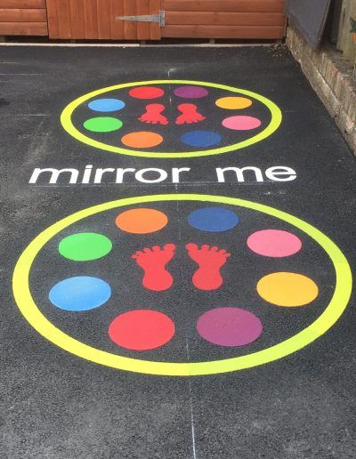 Floor Games For Kids, Elementary School Playground, Playground Painting, Diy Kids Playground, School Floor, Playground Activities, Summer Preschool Activities, Mirror Me, Kids Backyard Playground