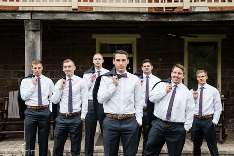 Wedding Photography Getting Ready, Groomsmen Wedding Photos, Groomsmen Pictures, Groomsmen Photography, Groomsmen Poses, Wedding Party Photography, Wedding Photography Bridal Party, Groomsmen Getting Ready, Wedding Parties Pictures