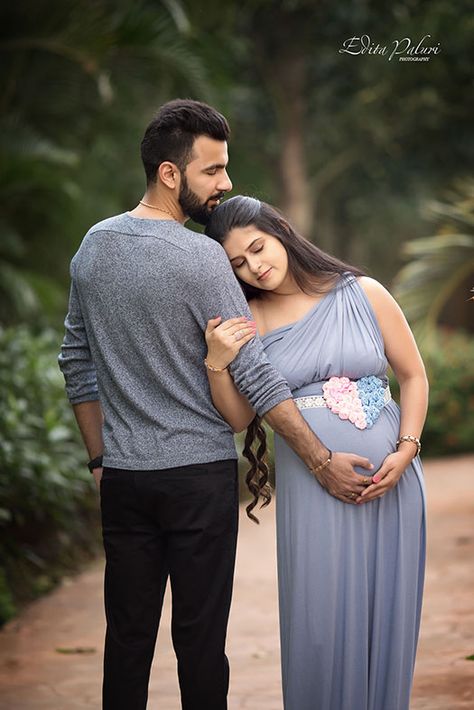 Maternity Photography For Couples, Maternity Shoot Indian Photo Ideas, Maturity Couple Photoshoot, Maternity Indian Photography, Metarnity Photoshoot Ideas, Maternity Photo Shoot Indian, Matanity Photo Ideas Maternity Shoots, Pre Maternity Photo Shoot Indian, Srimantham Photo Poses