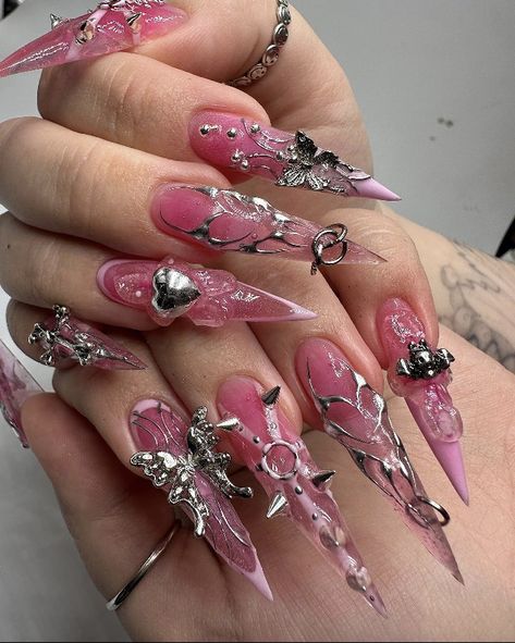 Pink Stiletto Nails, Punk Nails, Goth Nails, Grunge Nails, Unique Acrylic Nails, Diy Nail Art, Kawaii Nails, Bling Nails, Funky Nails