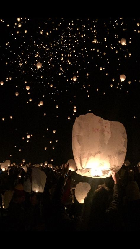 Lantern Prom Theme, Releasing Lanterns, Prom Theme Decorations, Lantern Show, Lantern Fest, Tangled Lanterns, Sky Lantern, Lights Festival, Lantern Decor Wedding