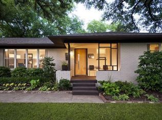 View 20 photos of this 2 bed, 2.0 bath, 1676 sqft single family home located at 9450 Green Terrace Dr, Dallas, TX 75220 that sold on 8/21/13 Mid Century Modern Ranch, Mid Century Modern Exterior, Green Terrace, Mid Century Exterior, Atomic Ranch, Ranch Remodel, Mid Century Ranch, Arizona House, Rose House