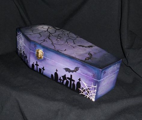 Coffin Crafts, Coffin Decoration, Disney Villain Party, Gothic Crafts, Spooky Crafts, Gothic Coffin, Gothic Elegance, Coffin Box, Halloween Coffin